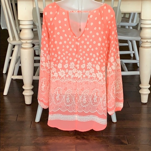 {Blu‎ Pepper} Flowy Top - Picture 2 of 7